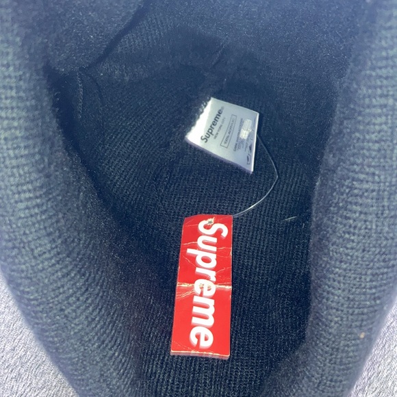 Supreme Beanie WT - Picture 2 of 4